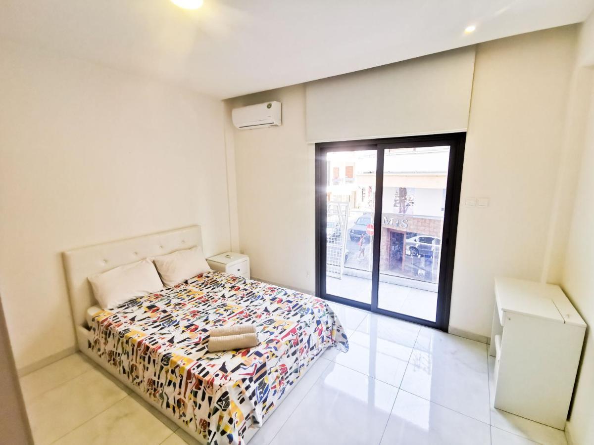 The White Pearl Apartment Larnaca Extérieur photo